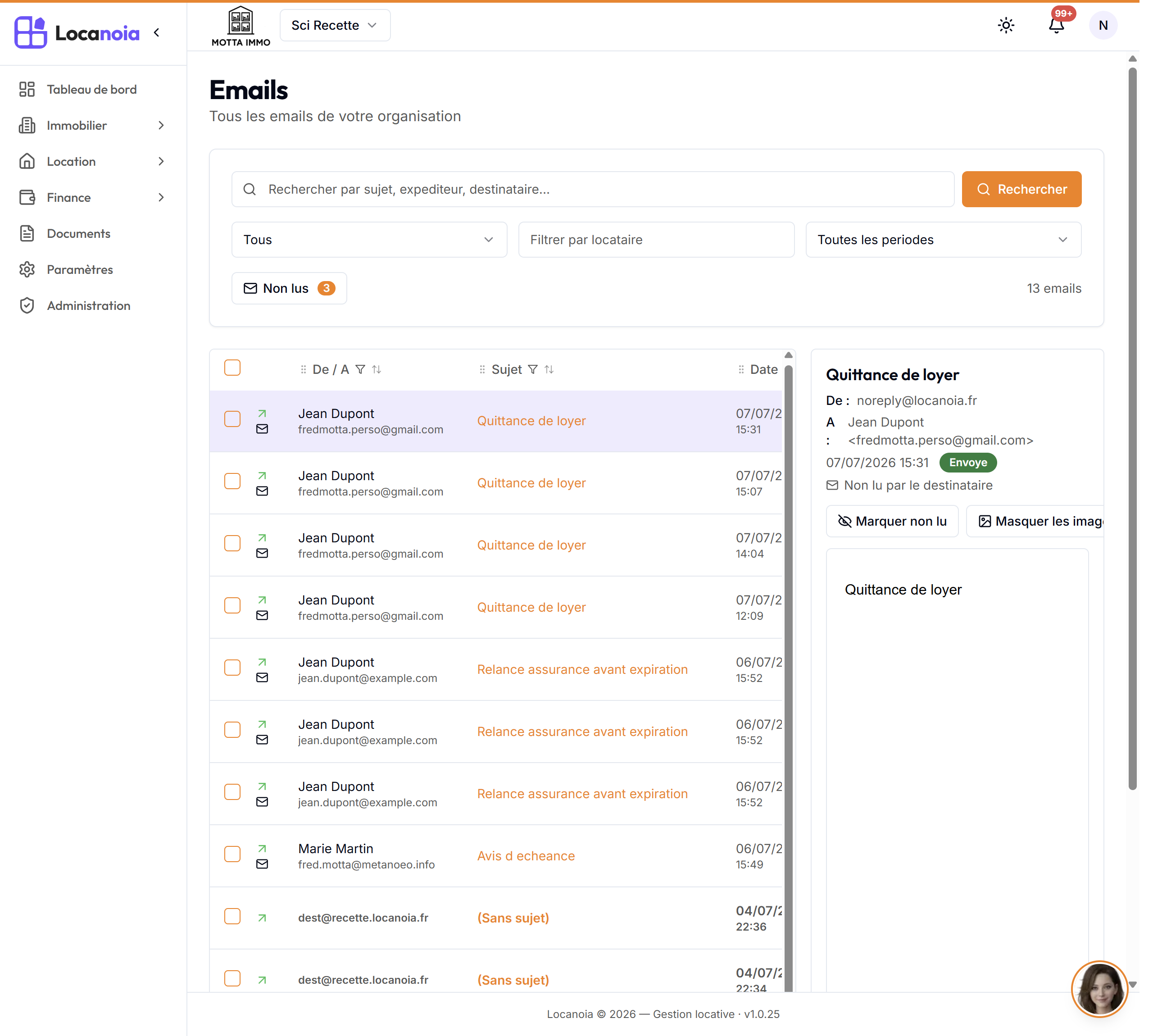 Page Emails avec liste et panneau de lecture